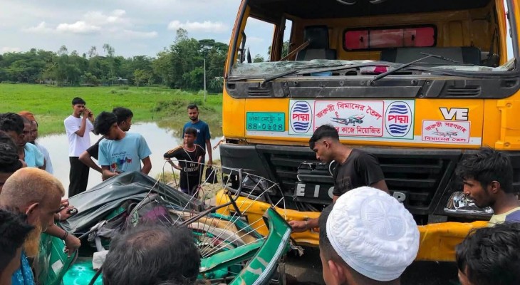  ওসমানীনগরে ট্যাংক লরির চাপায় স্বামী-স্ত্রী ও কন্যাশিশুসহ নিহত ৪