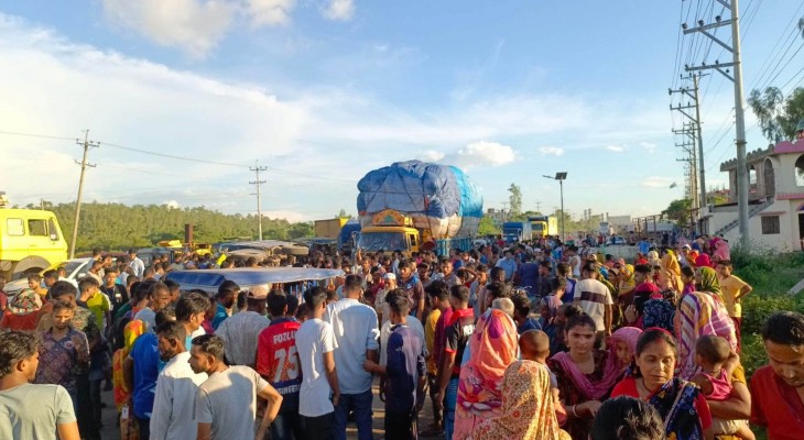অলিপুরে পিকআপ ভ্যানের ধাক্কায় টমটম চালক নিহত